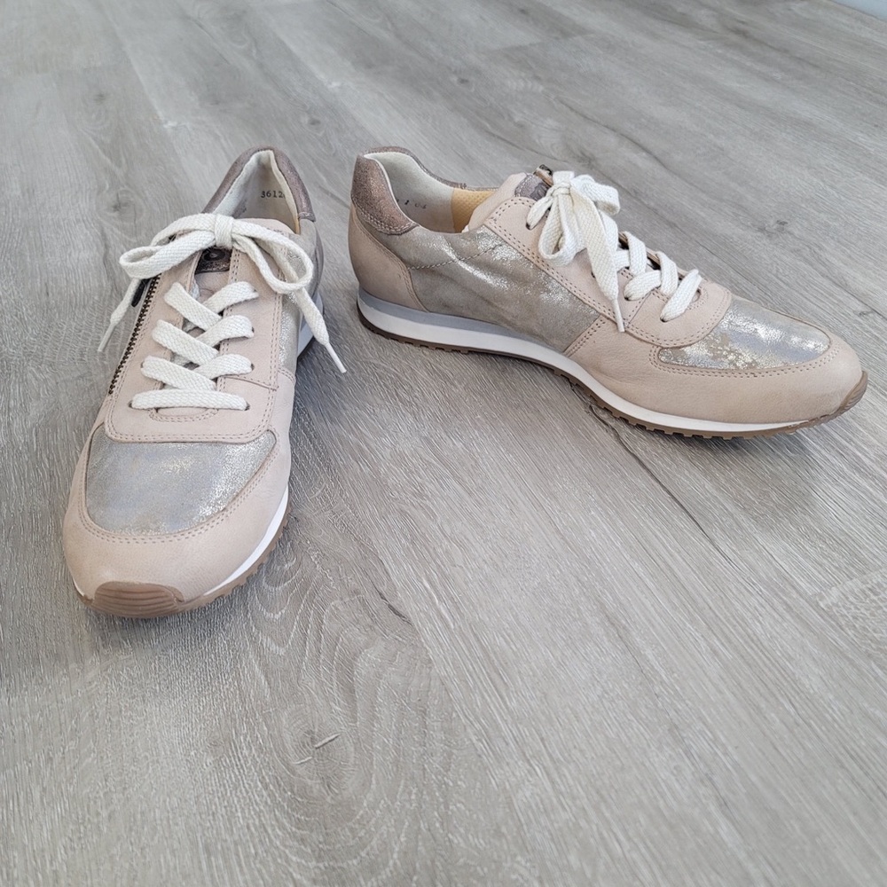 Paul Green Tan/Metallic Sneakers NWOB Sz 9